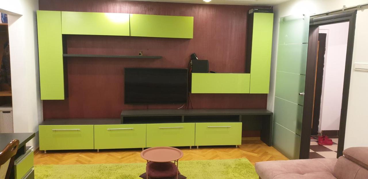 Apartamento Modern Piteşti Exterior foto